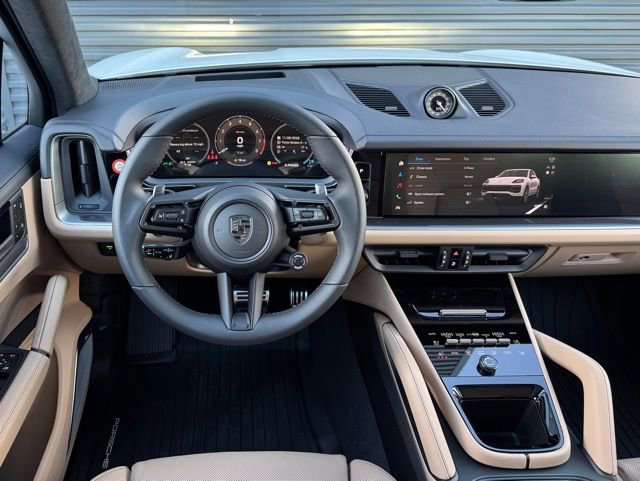 New 2026 Porsche Cayenne Turbo image 17