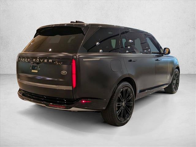 Used 2023 Land Rover Range Rover Long Wheelbase SE AWD/4WD image 5