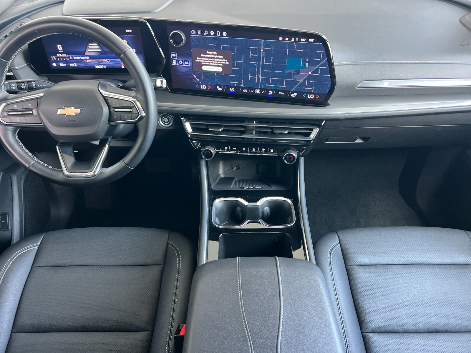 Used 2025 Chevrolet Traverse LT AWD/4WD image 13