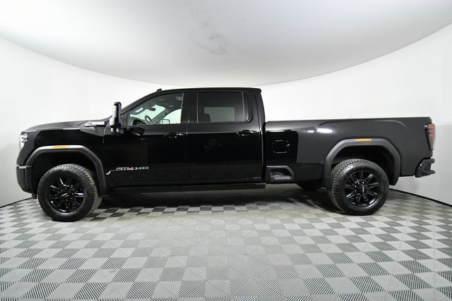 Used 2024 GMC Sierra 2500 AT4 w/ AT4 Premium Plus Package image 16