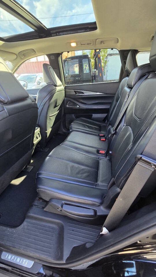 Used 2023 INFINITI QX60 Luxe w/ Performance Audio Package AWD/4WD image 10