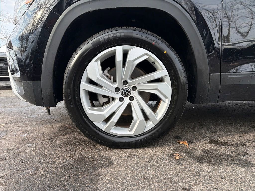 Used 2023 Volkswagen Atlas SE image 30