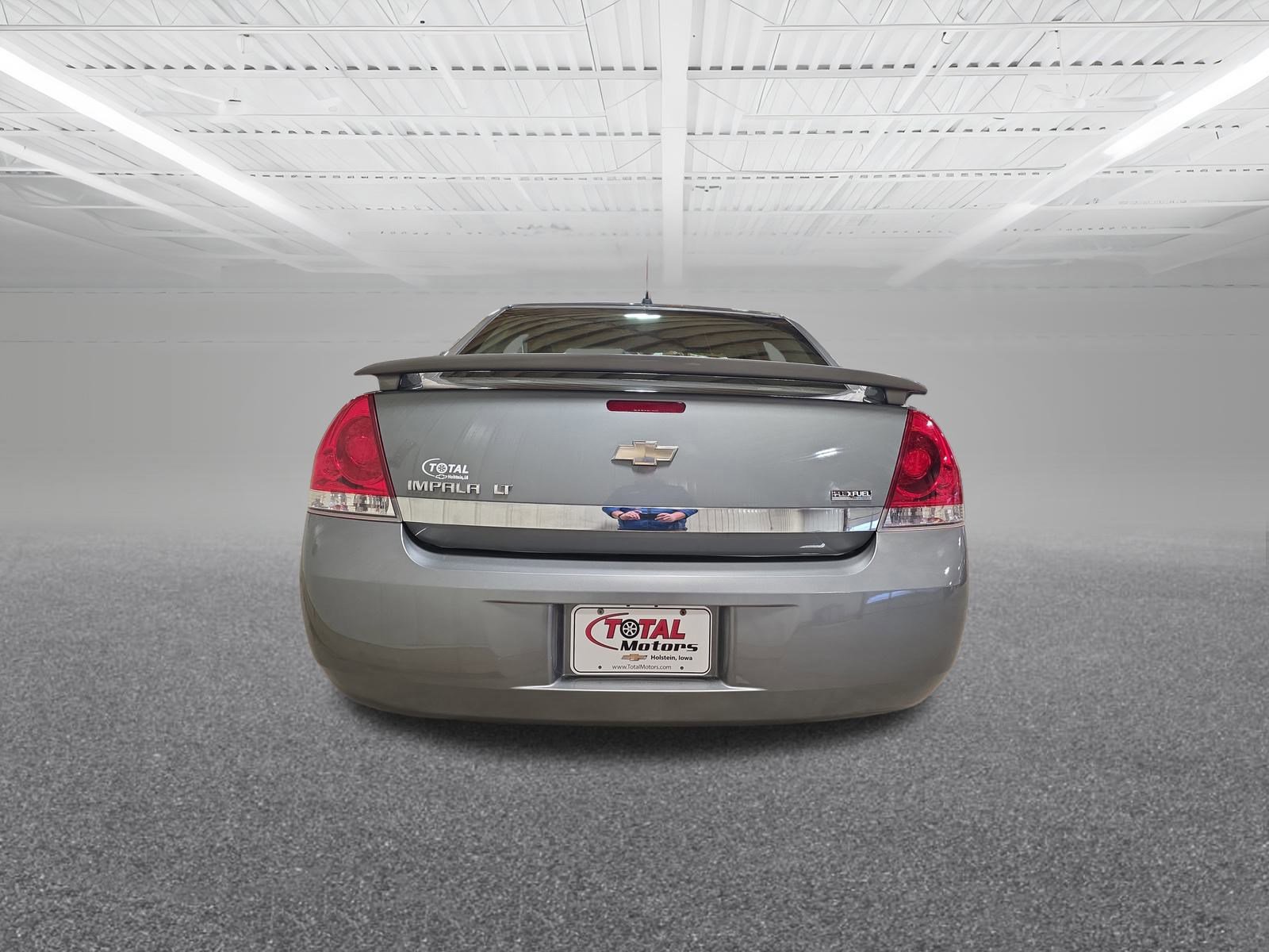 Used 2009 Chevrolet Impala LT w/ Luxury Edition Package image 7