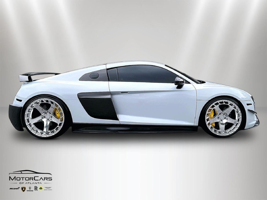 Used 2017 Audi R8 V10 plus AWD/4WD image 6