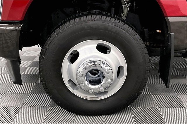 Used 2025 Ford F350 King Ranch image 9