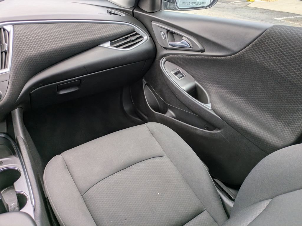 Used 2023 Chevrolet Malibu LT image 17