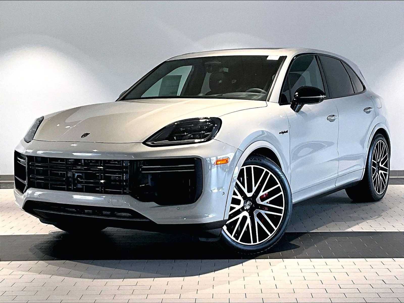 New 2026 Porsche Cayenne Turbo AWD/4WD video 1