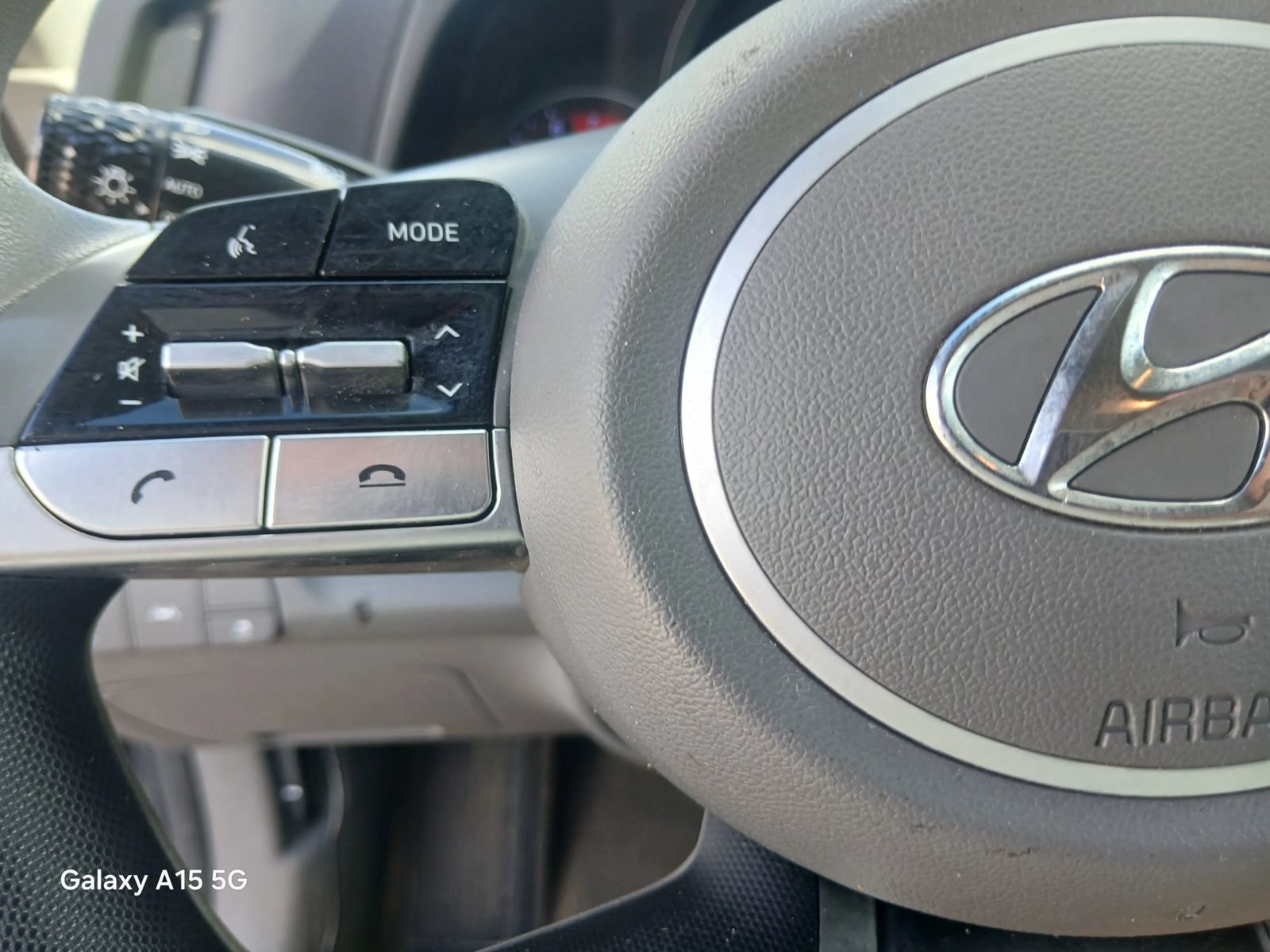 Used 2023 Hyundai Elantra SEL FWD image 54