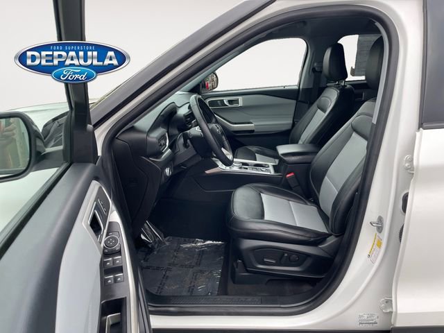 Certified 2022 Ford Explorer XLT w/ Equipment Group 202A image 11