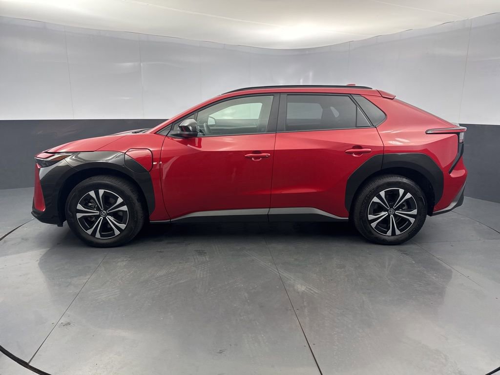 Used 2024 Toyota bZ4X XLE video 3