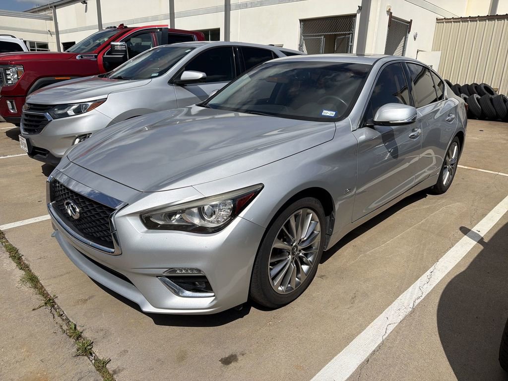Used 2018 INFINITI Q50 Luxe RWD image 1