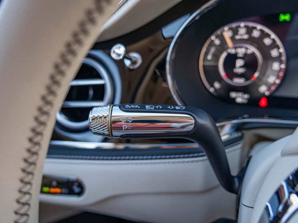 New 2026 Bentley Flying Spur Plug-In Hybrid AWD/4WD image 12