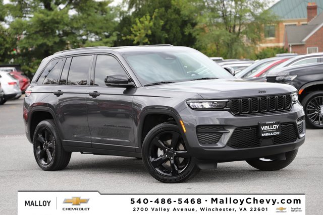Used 2023 Jeep Grand Cherokee Altitude
