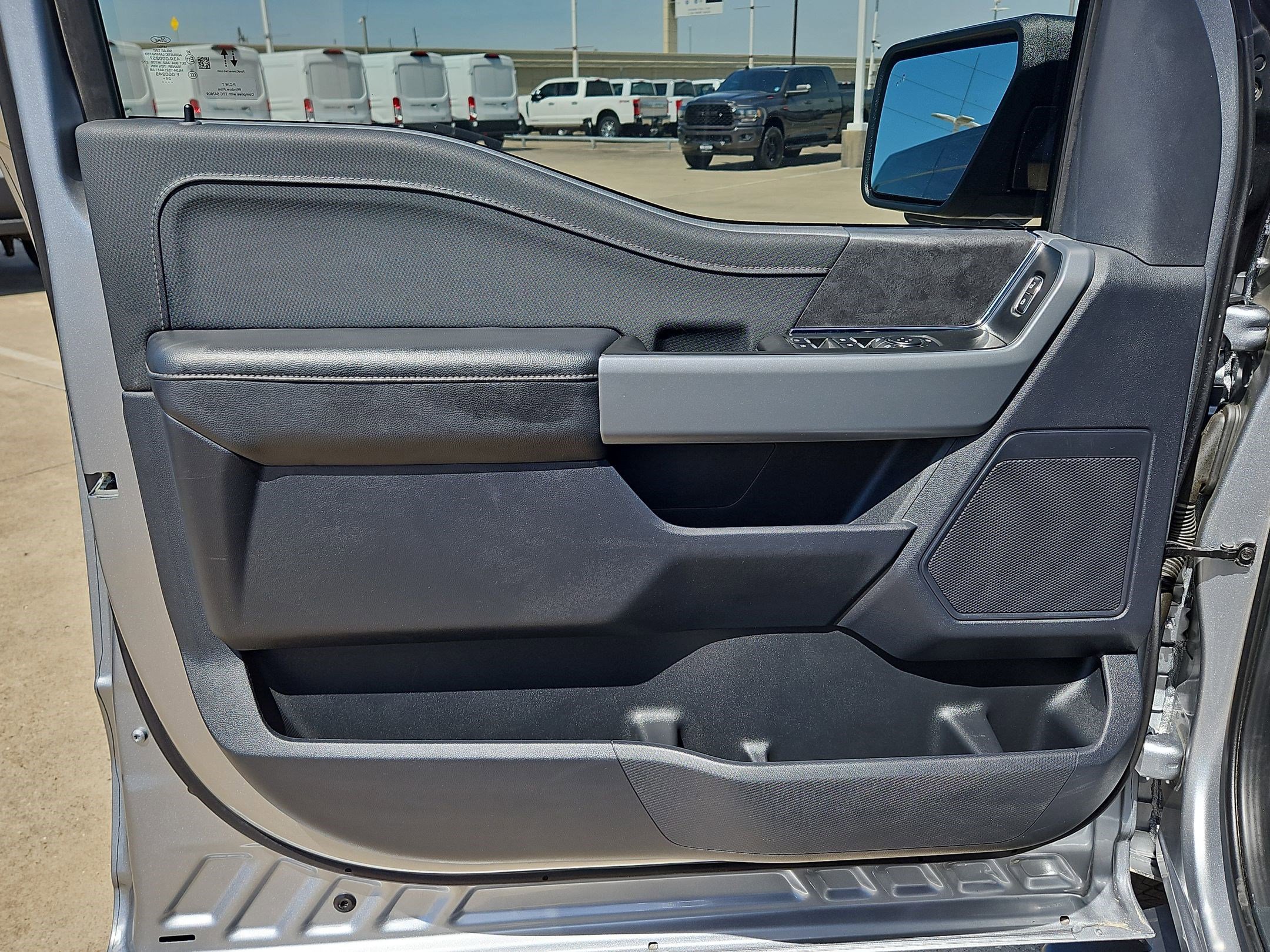 Used 2025 Ford F150 XLT w/ Equipment Group 302A MID image 13