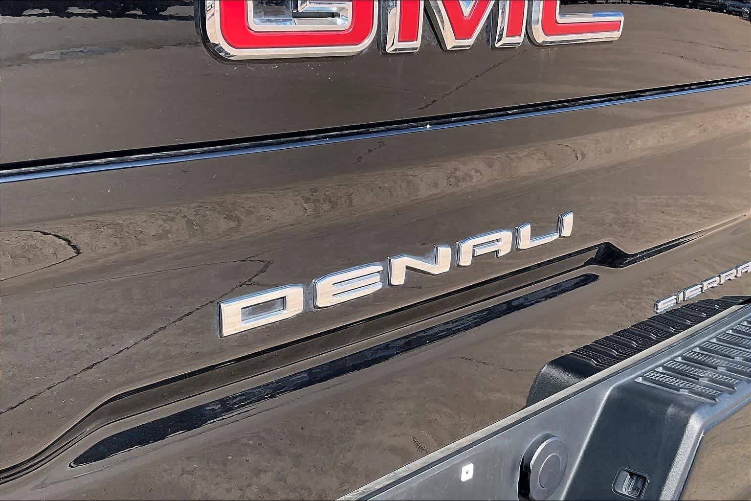 Used 2023 GMC Sierra 1500 Denali AWD/4WD image 11