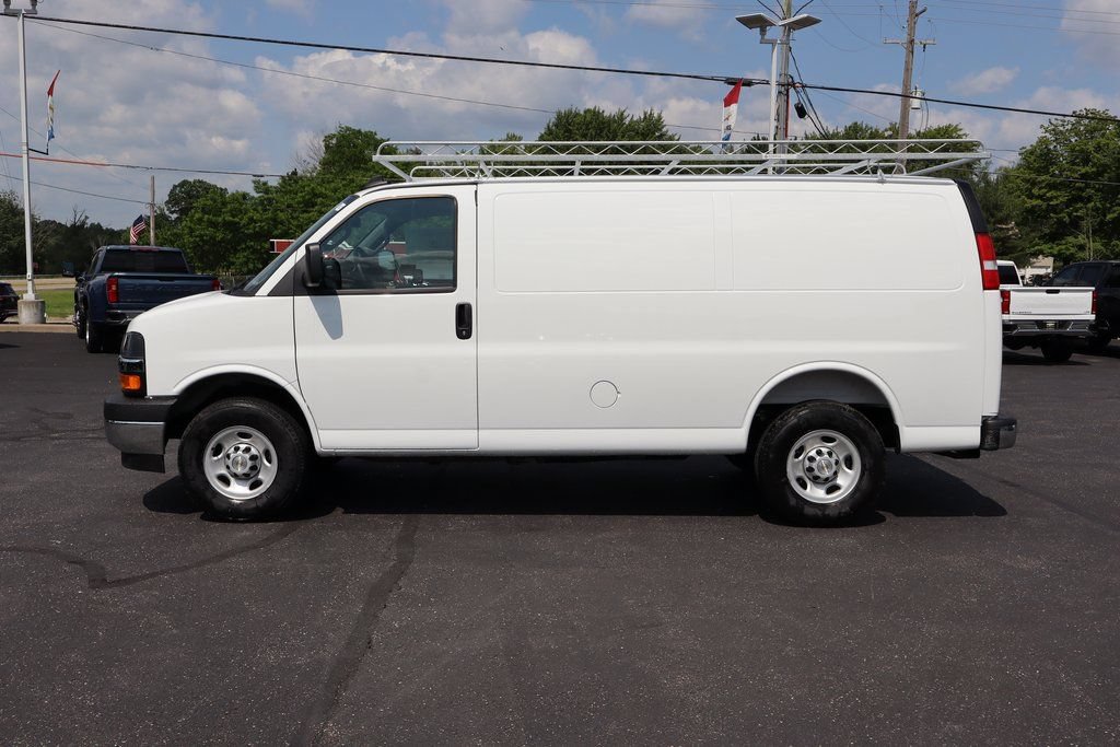 New 2025 Chevrolet Express 2500 w/ Driver Convenience Package RWD image 19