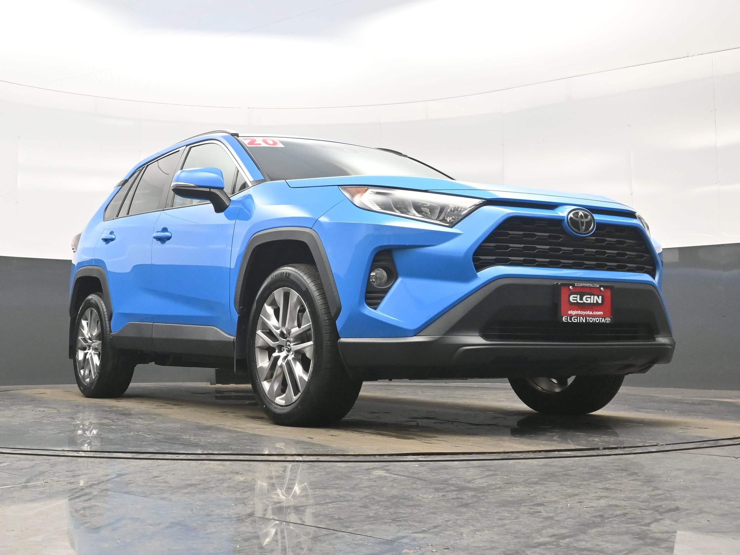 Used 2020 Toyota RAV4 XLE Premium image 27