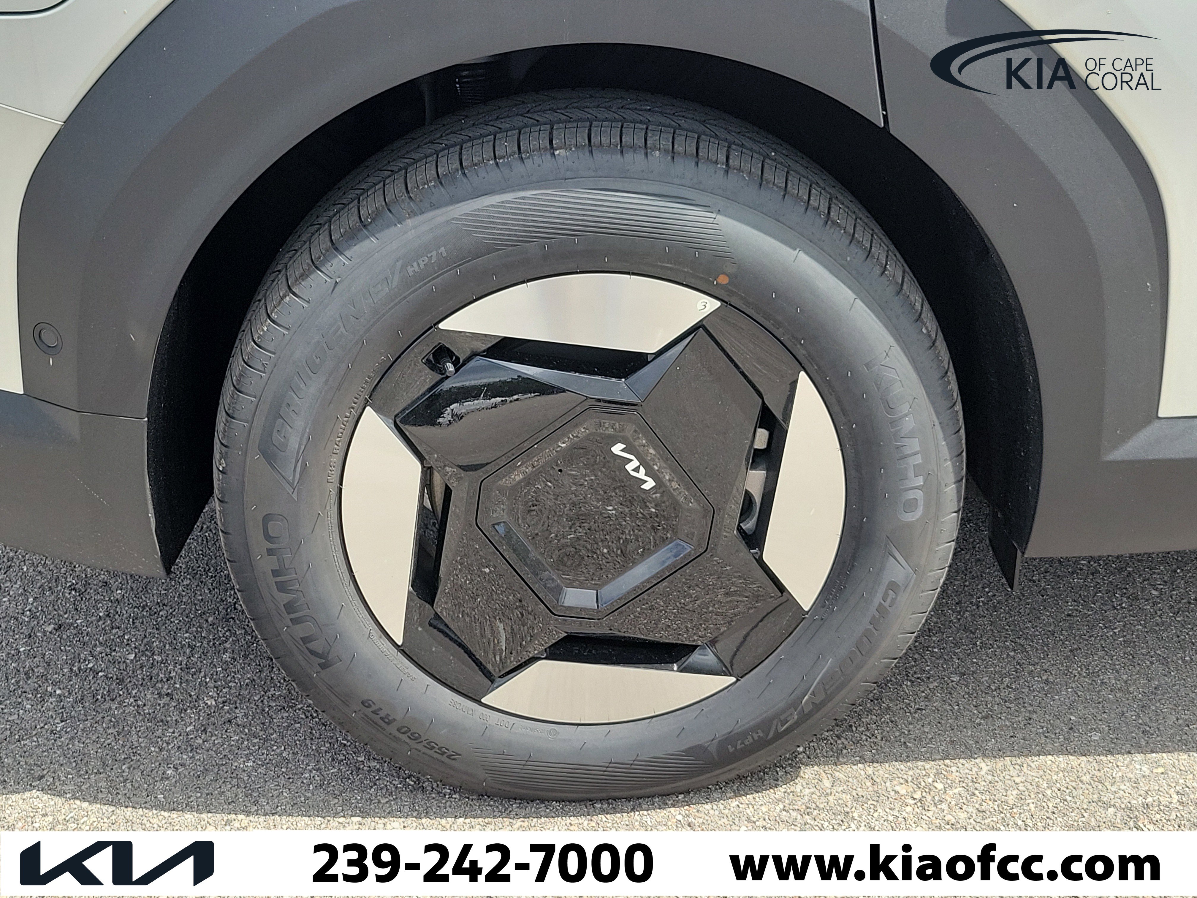 New 2026 Kia EV9 Wind AWD/4WD image 9