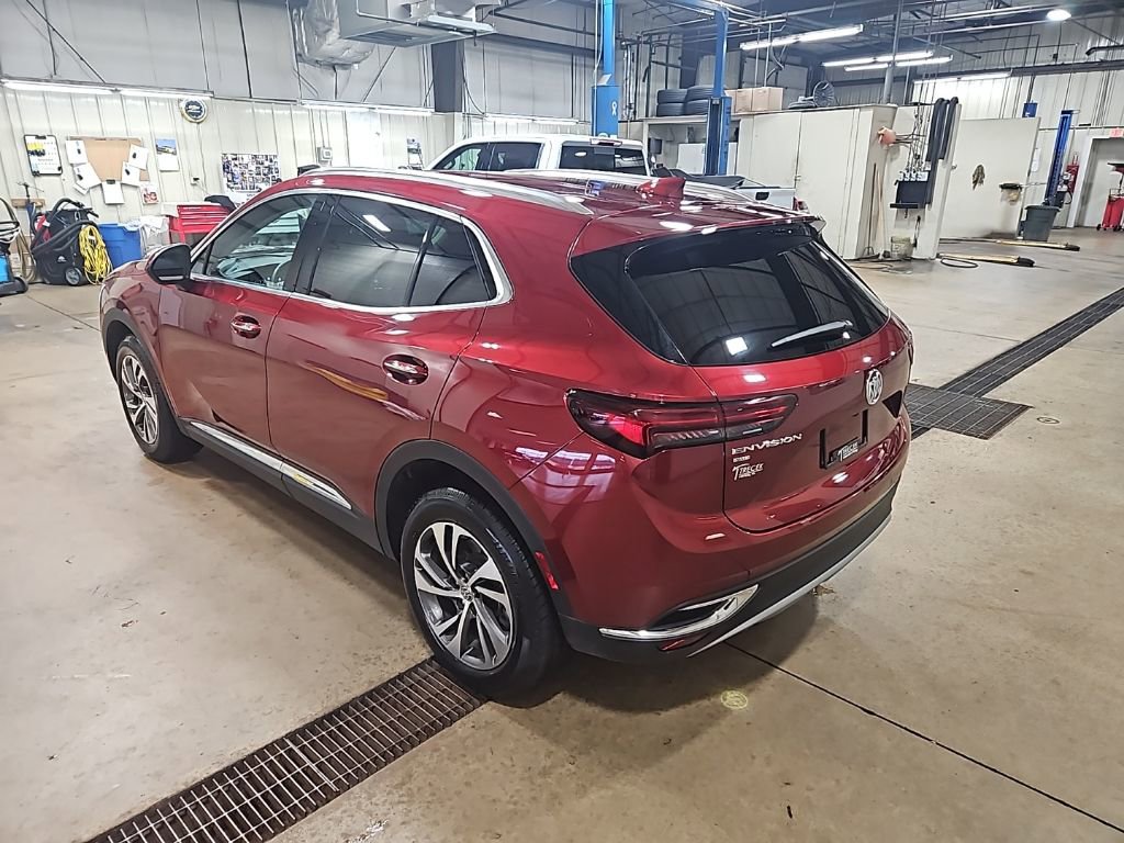 Used 2023 Buick Envision Essence image 5