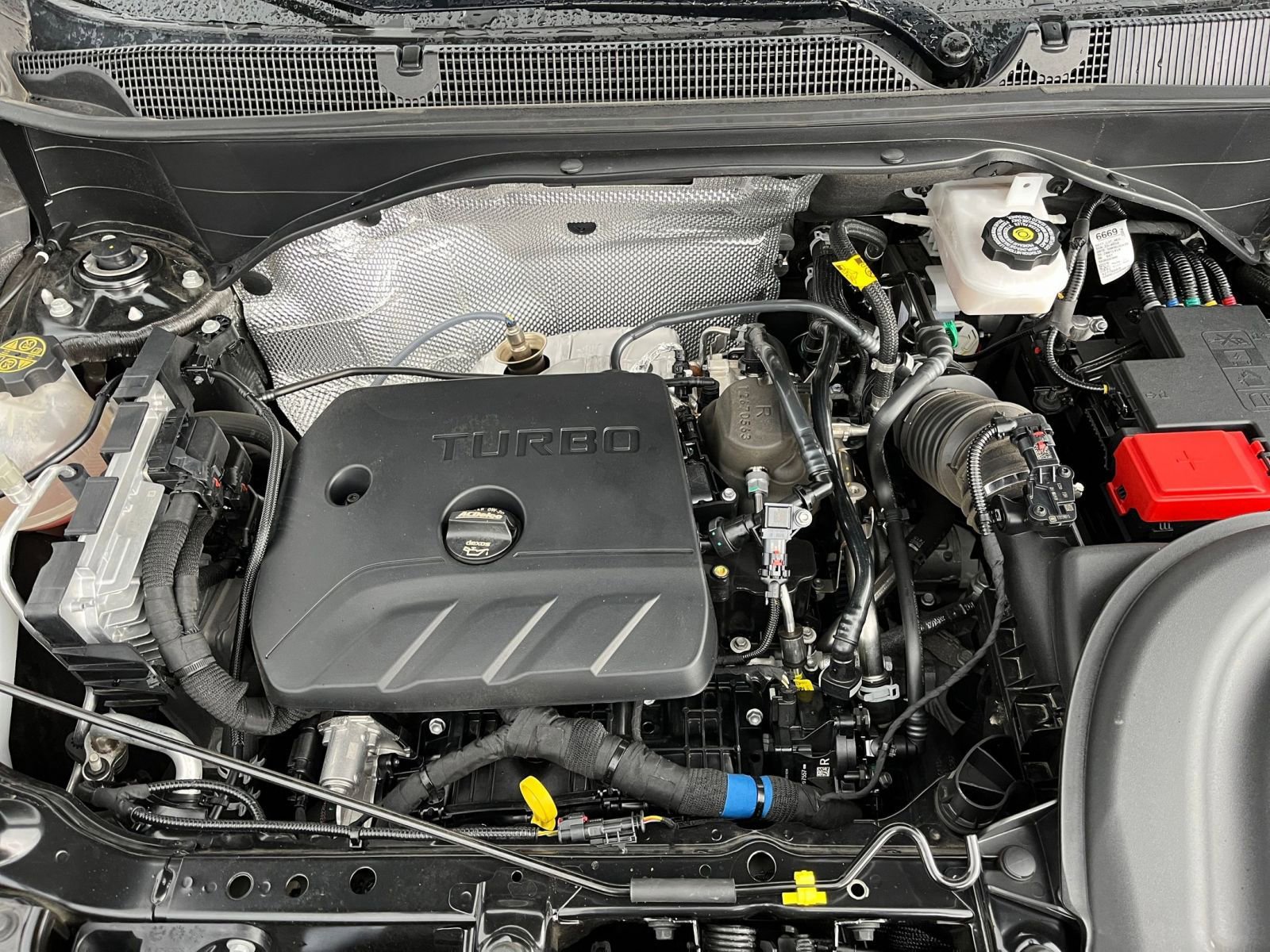 Used 2025 Buick Encore GX Preferred image 32