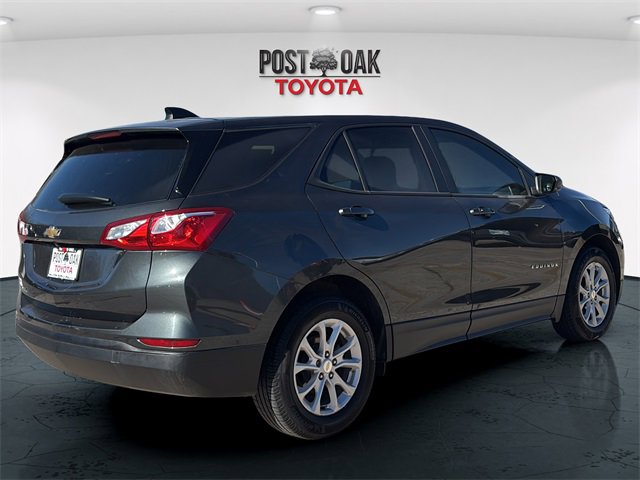 Used 2020 Chevrolet Equinox LS w/ LS Convenience Package image 7