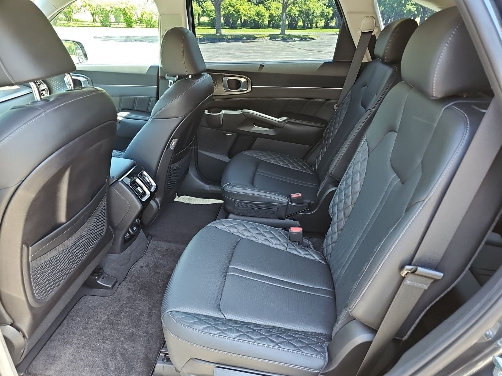 Used 2023 Kia Sorento SX AWD/4WD image 18
