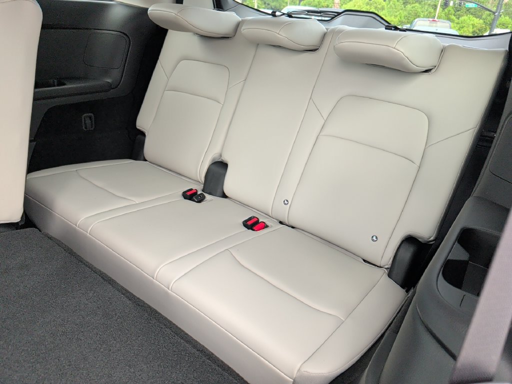 New 2026 Nissan Pathfinder SL FWD image 34