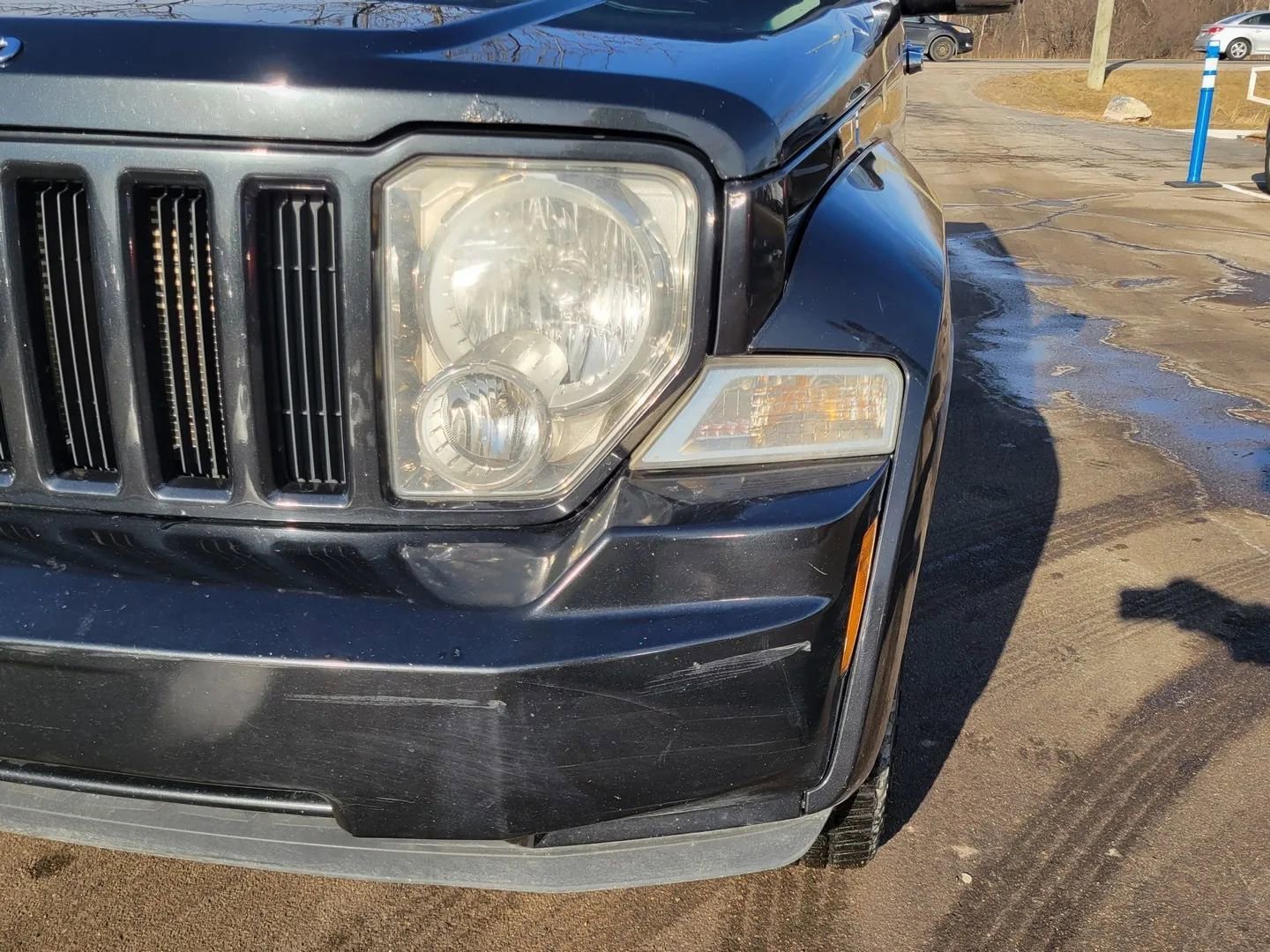 Used 2012 Jeep Liberty Sport AWD/4WD image 32