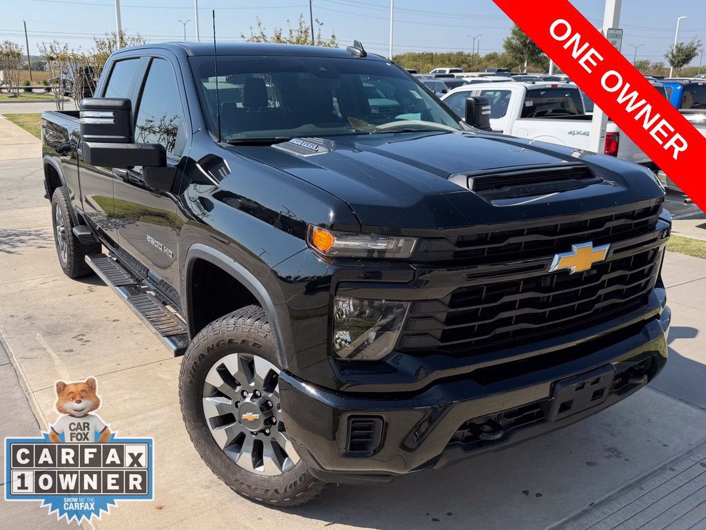 Used 2025 Chevrolet Silverado 2500 Custom AWD/4WD image 3