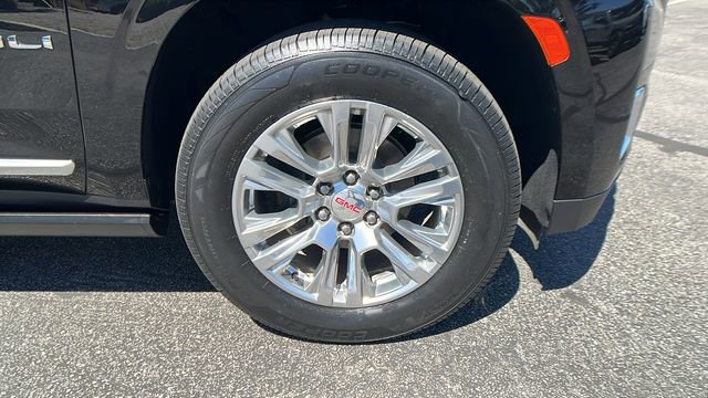 Used 2023 GMC Yukon Denali image 9