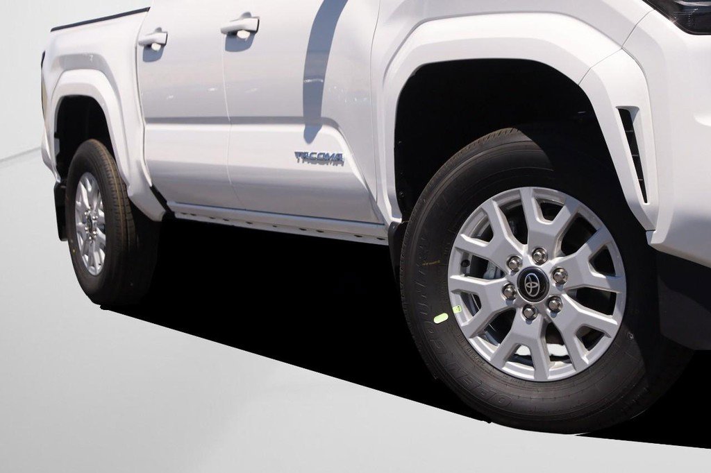 New 2026 Toyota Tacoma SR5 AWD/4WD image 3