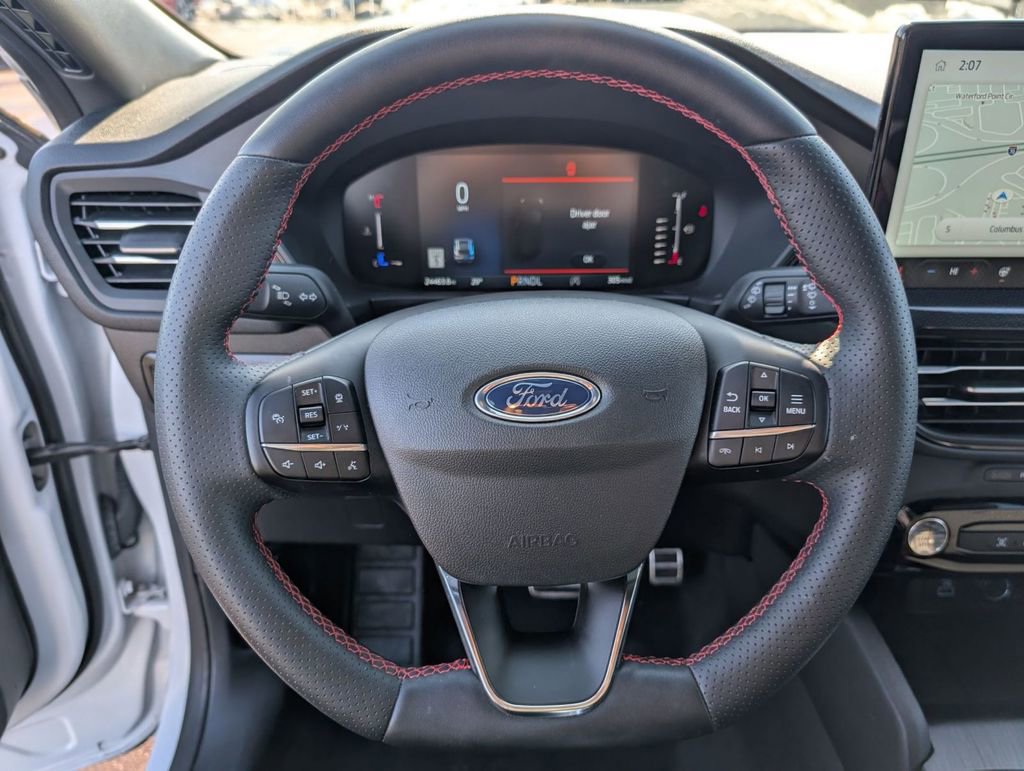 Used 2023 Ford Escape ST-Line w/ Tech Pack #1 AWD/4WD image 29