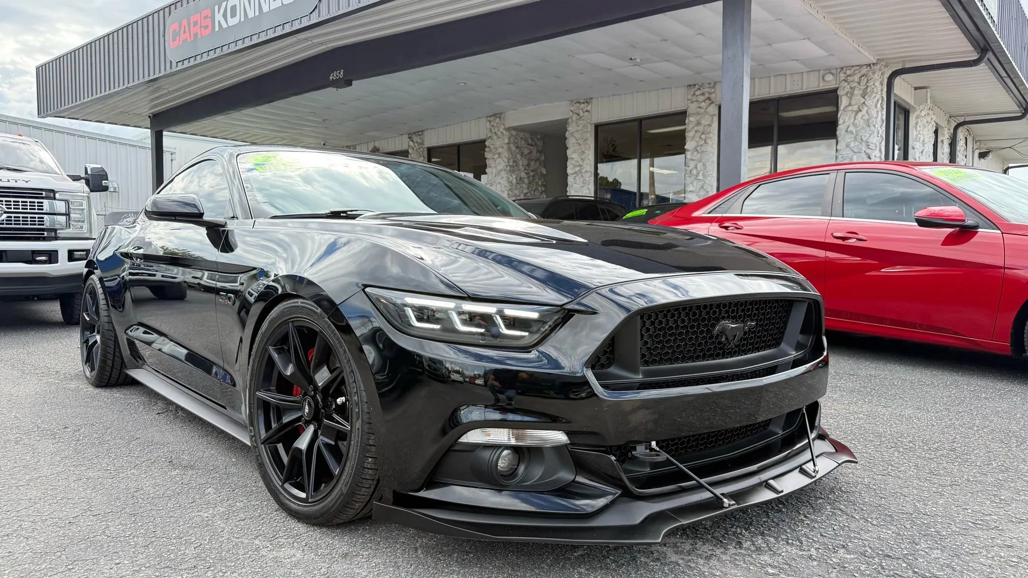 Used 2017 Ford Mustang GT w/ Black Accent Package image 9