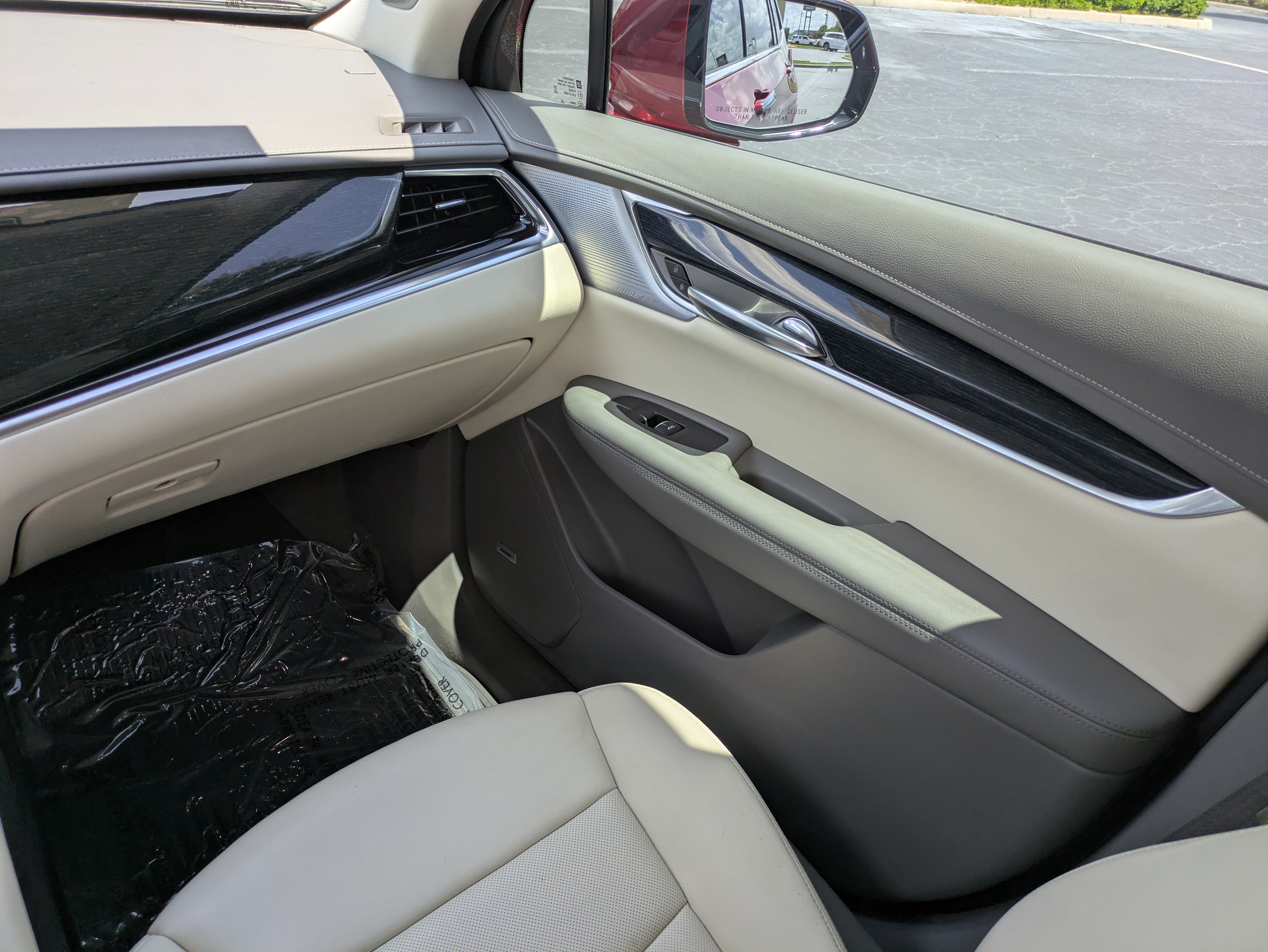 Certified 2024 Cadillac XT6 Premium Luxury w/ Technology Package FWD image 16