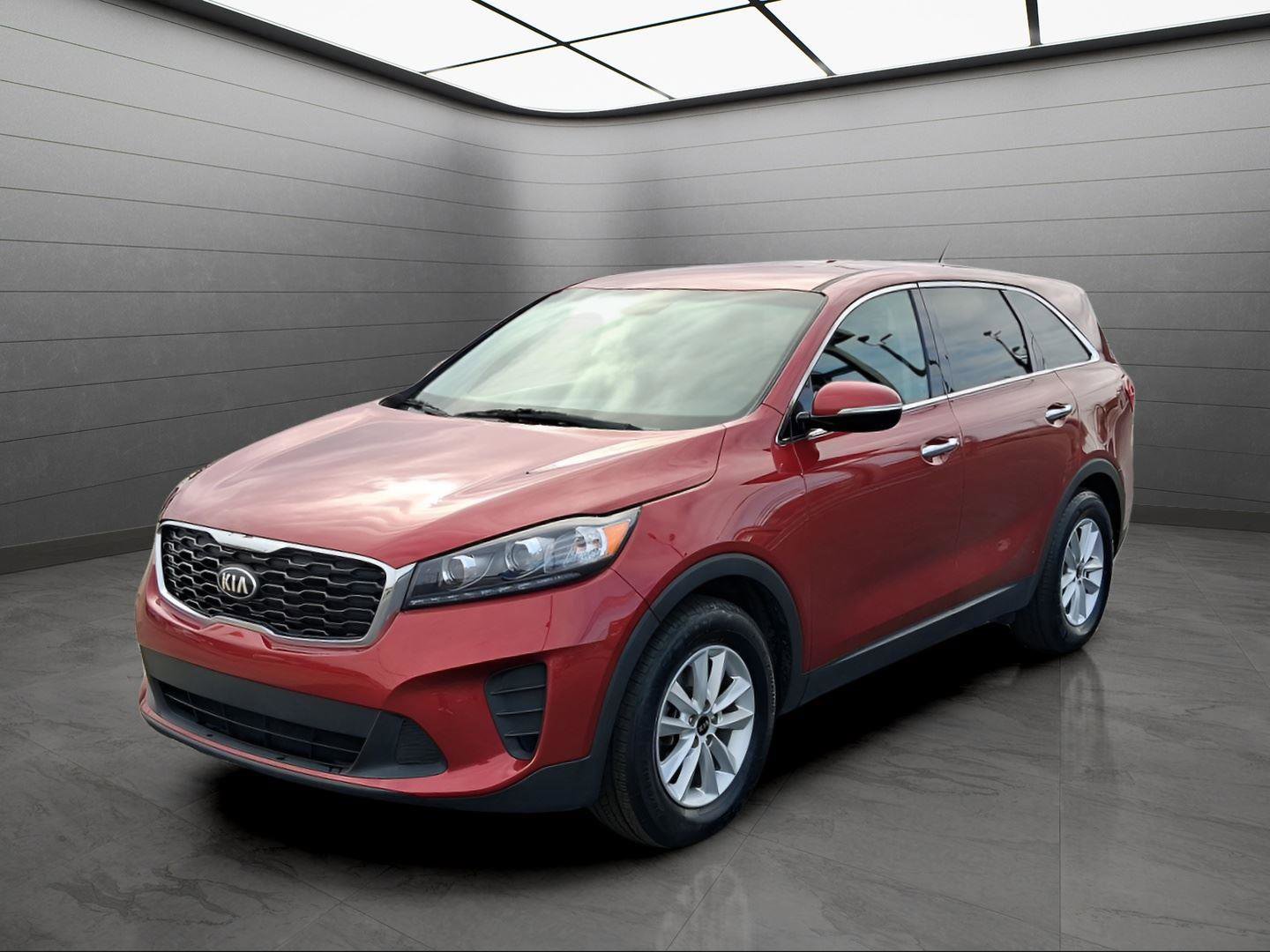 Used 2020 Kia Sorento LX image 1
