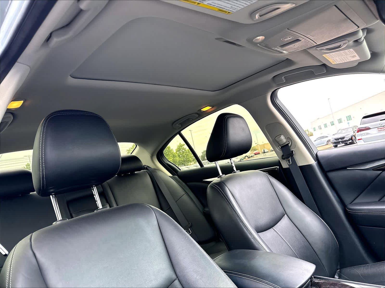 Used 2018 INFINITI Q50 Luxe w/ Sensory Package (Luxe) RWD image 27