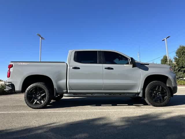 Used 2024 Chevrolet Silverado 1500 LT Trail Boss w/ Convenience Package II AWD/4WD image 3