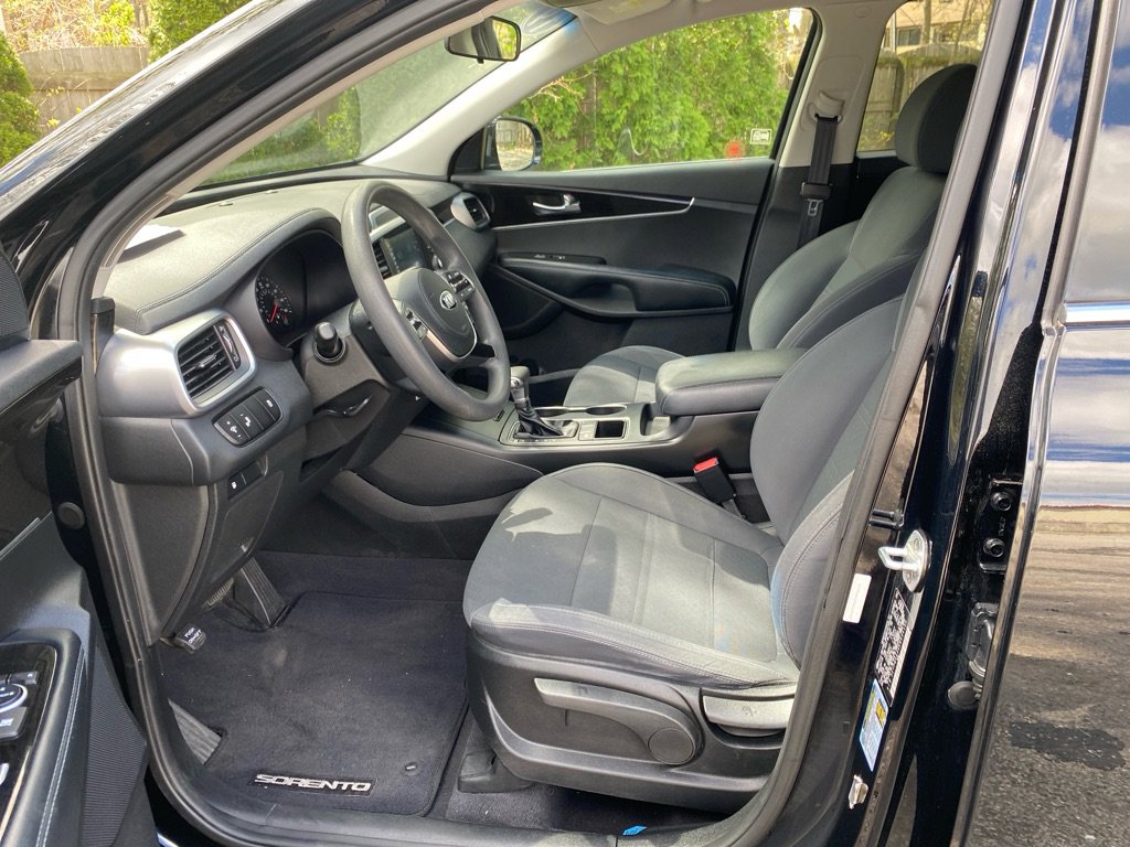 Used 2019 Kia Sorento L image 9