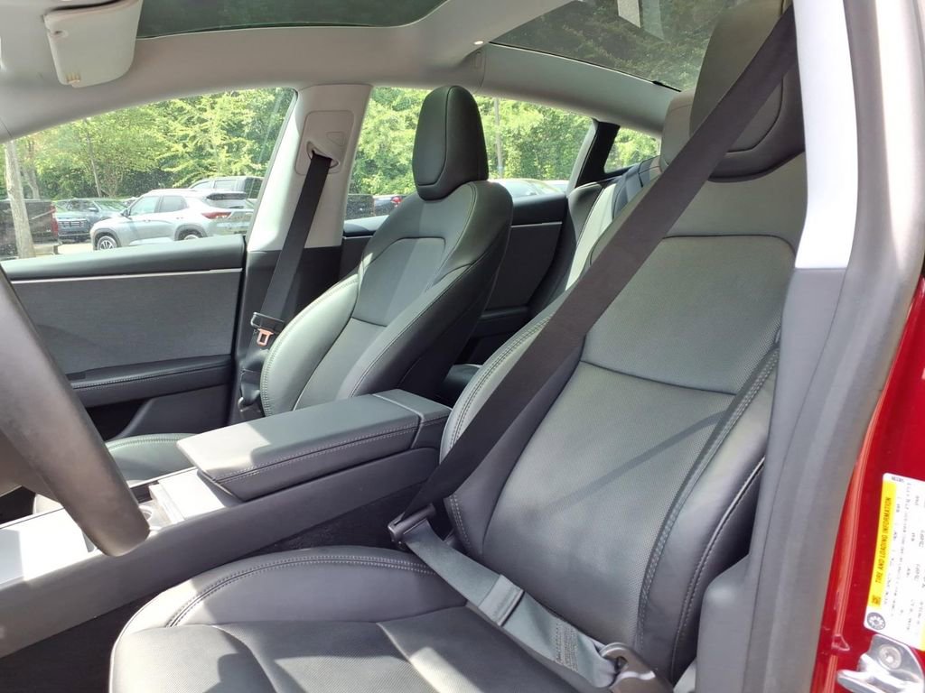 Used 2025 Tesla Model 3 Long Range RWD image 16