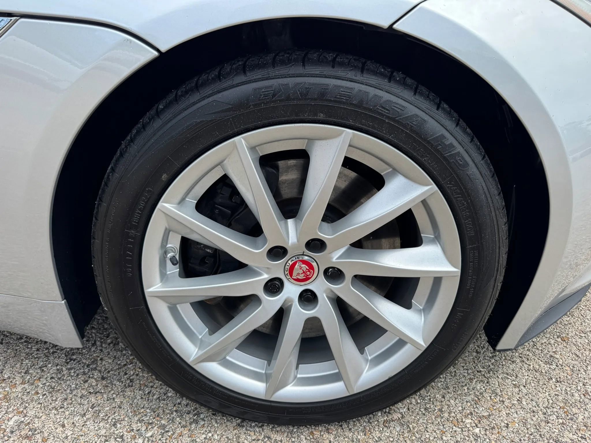 Used 2017 Jaguar F-TYPE Coupe RWD image 14