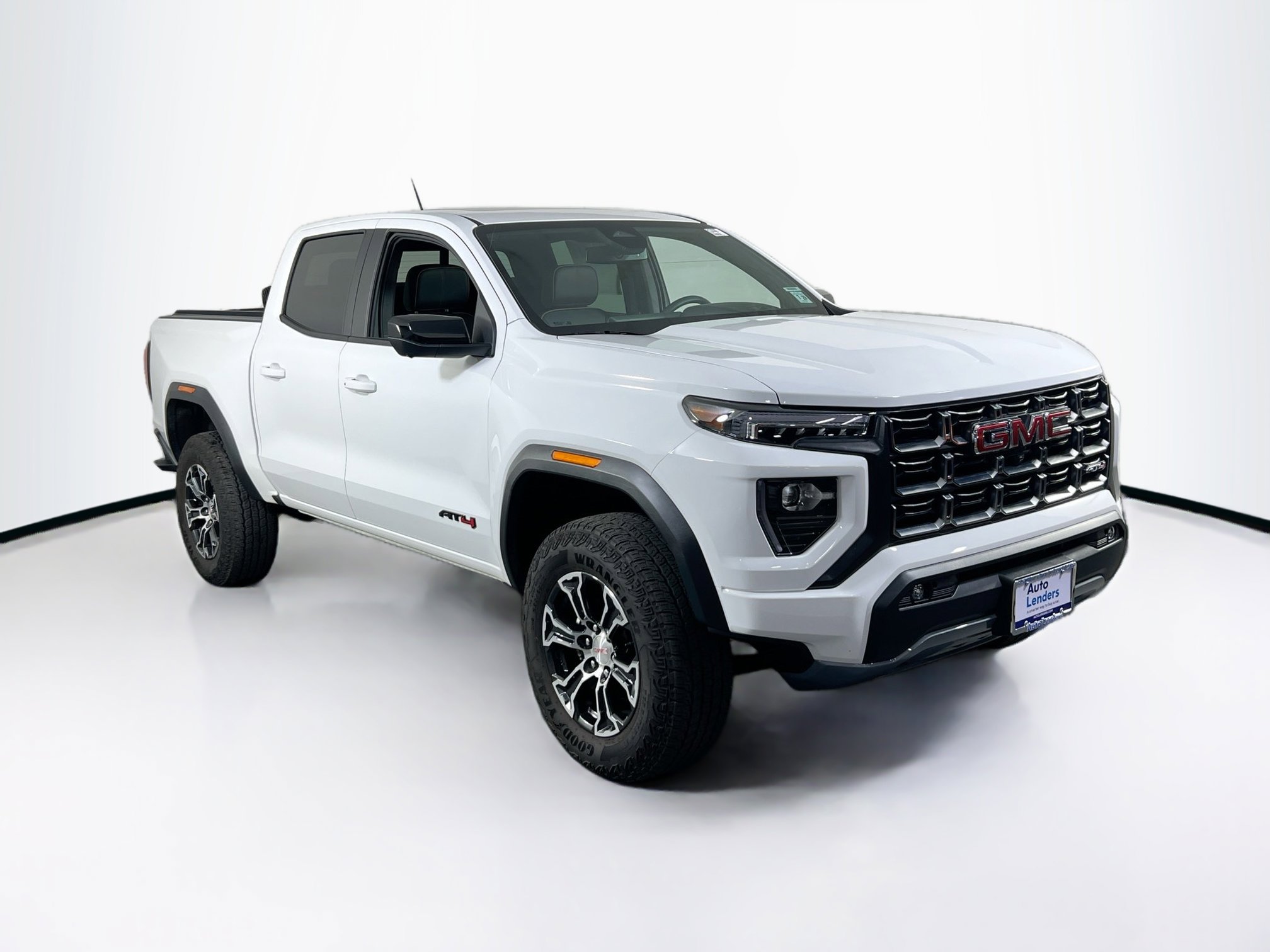 Used 2024 GMC Canyon AT4 w/ Technology Package AWD/4WD image 3