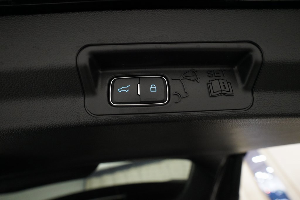 Used 2023 Ford Explorer ST-Line w/ Class IV Trailer Tow Package image 15