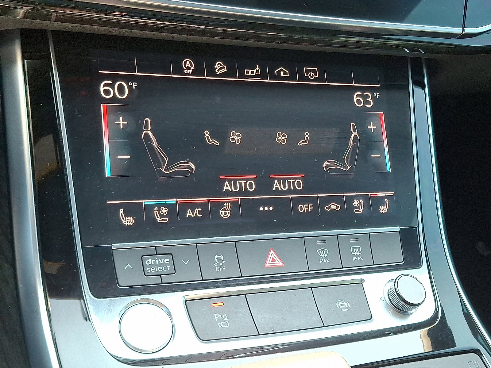 Used 2019 Audi Q8 Premium Plus w/ Premium Plus image 16