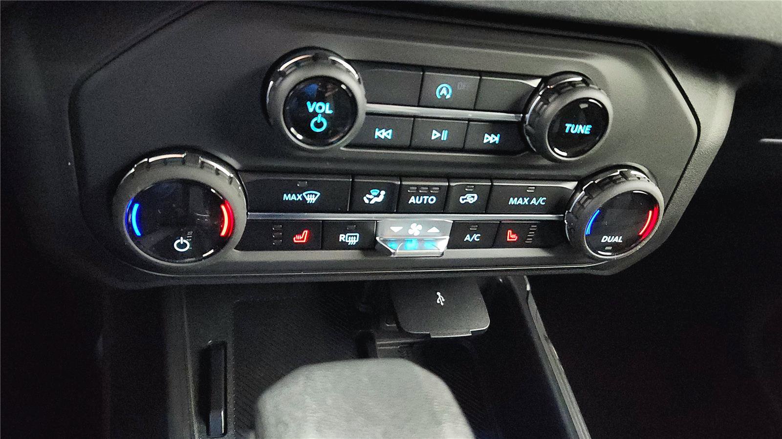 New 2026 Ford Bronco Big Bend image 28