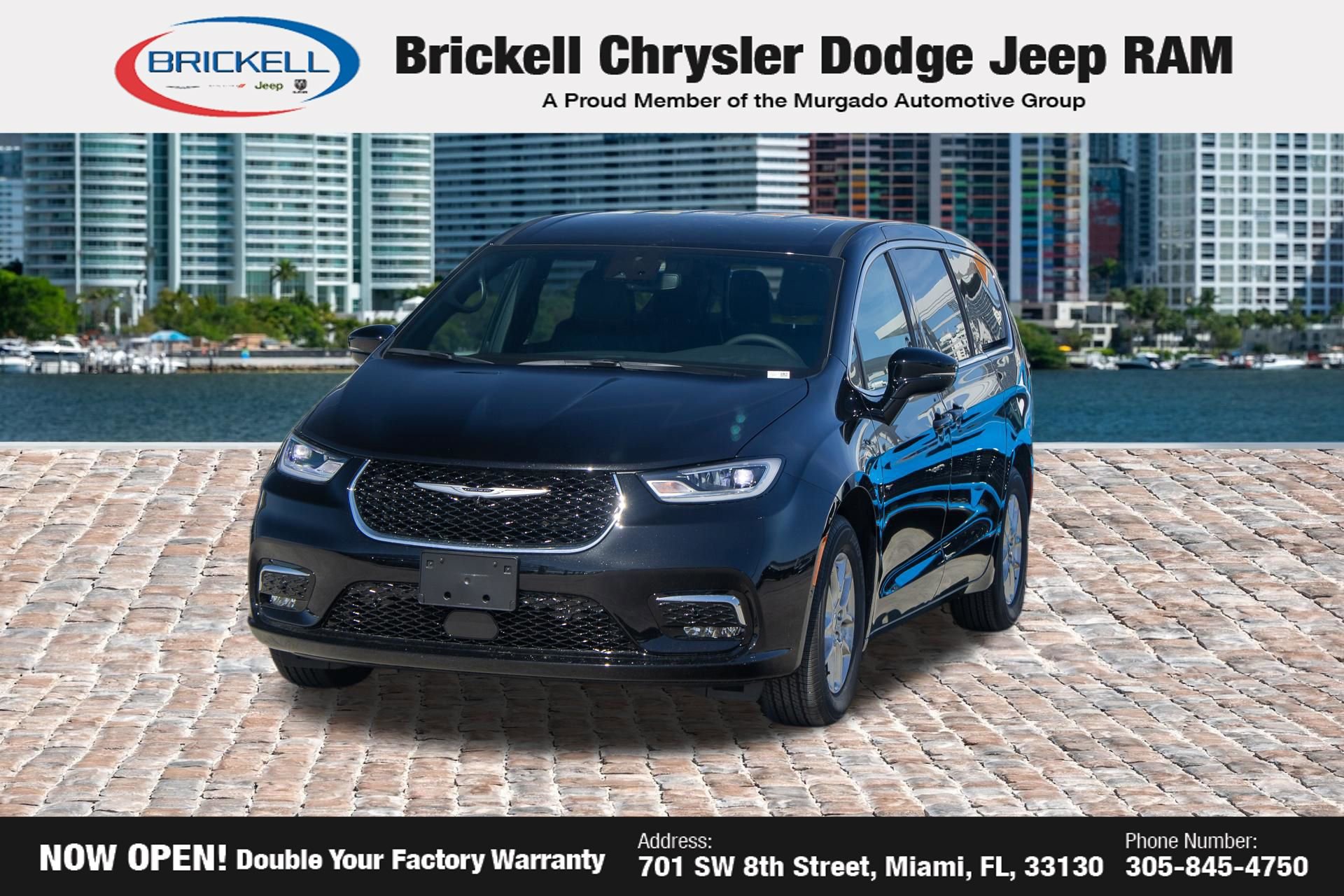 New 2025 Chrysler Pacifica Select FWD image 2