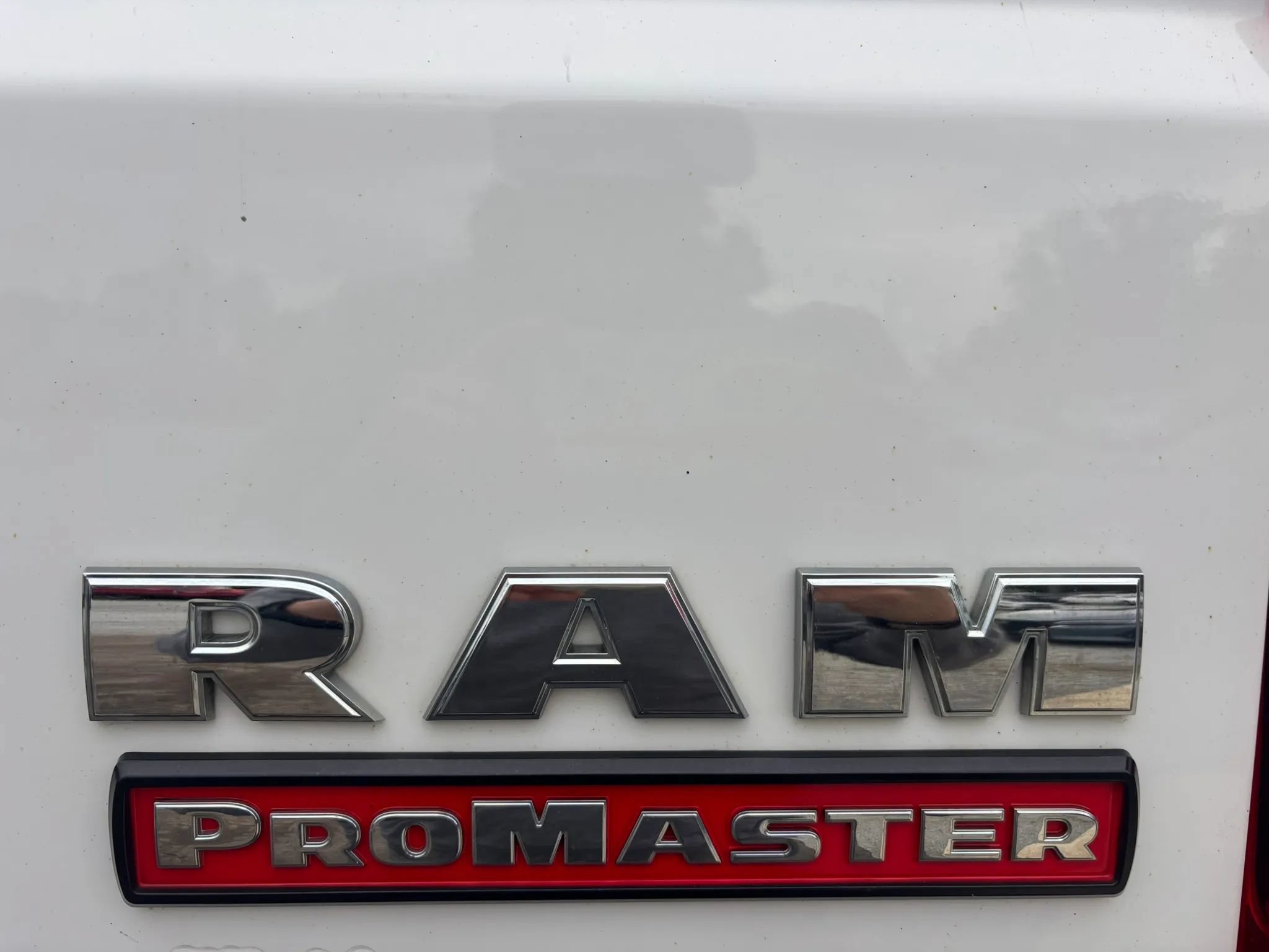 Used 2022 RAM ProMaster 2500 w/ Premium Appearance Group FWD image 5