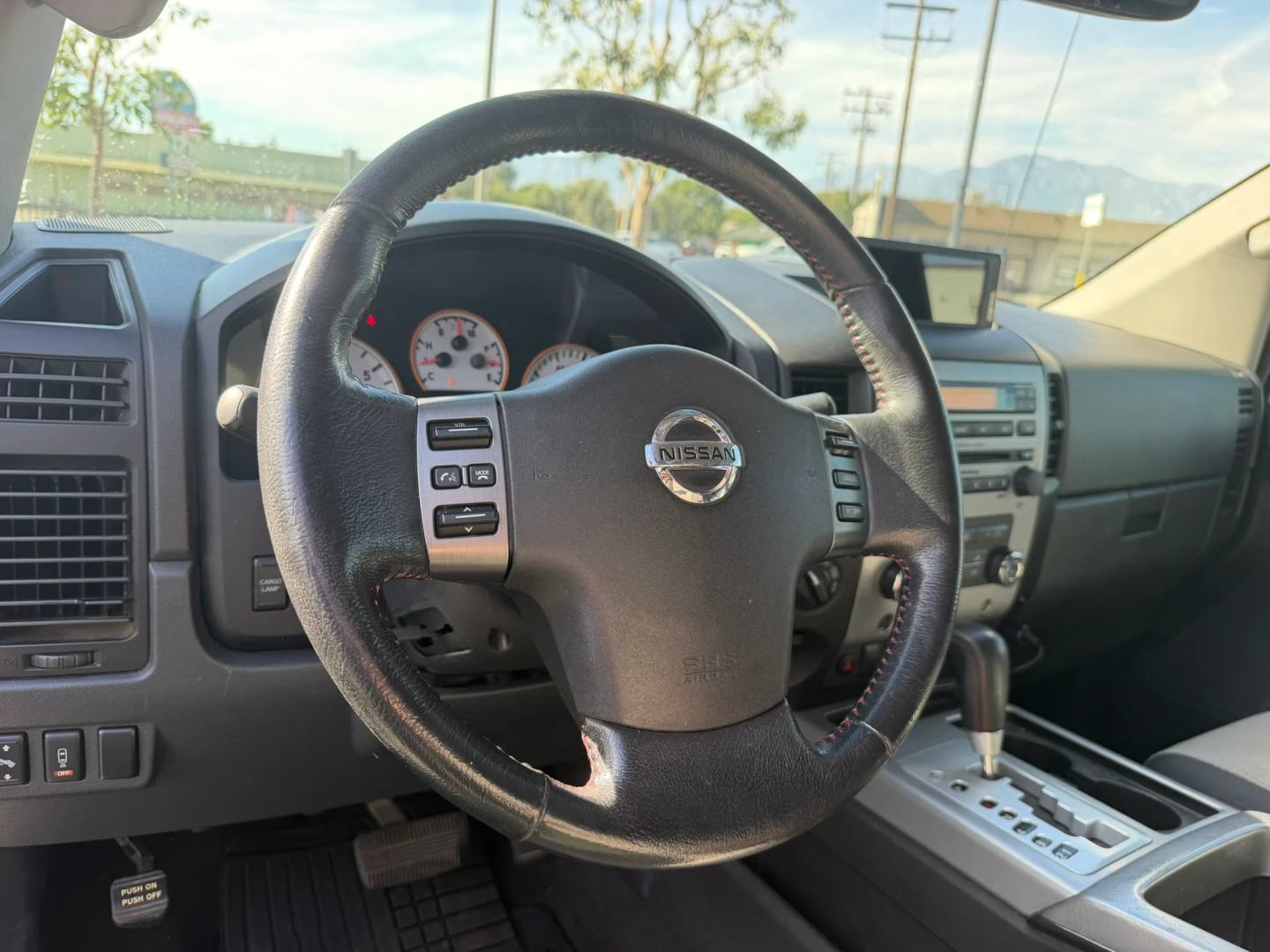 Used 2012 Nissan Titan SV AWD/4WD image 11