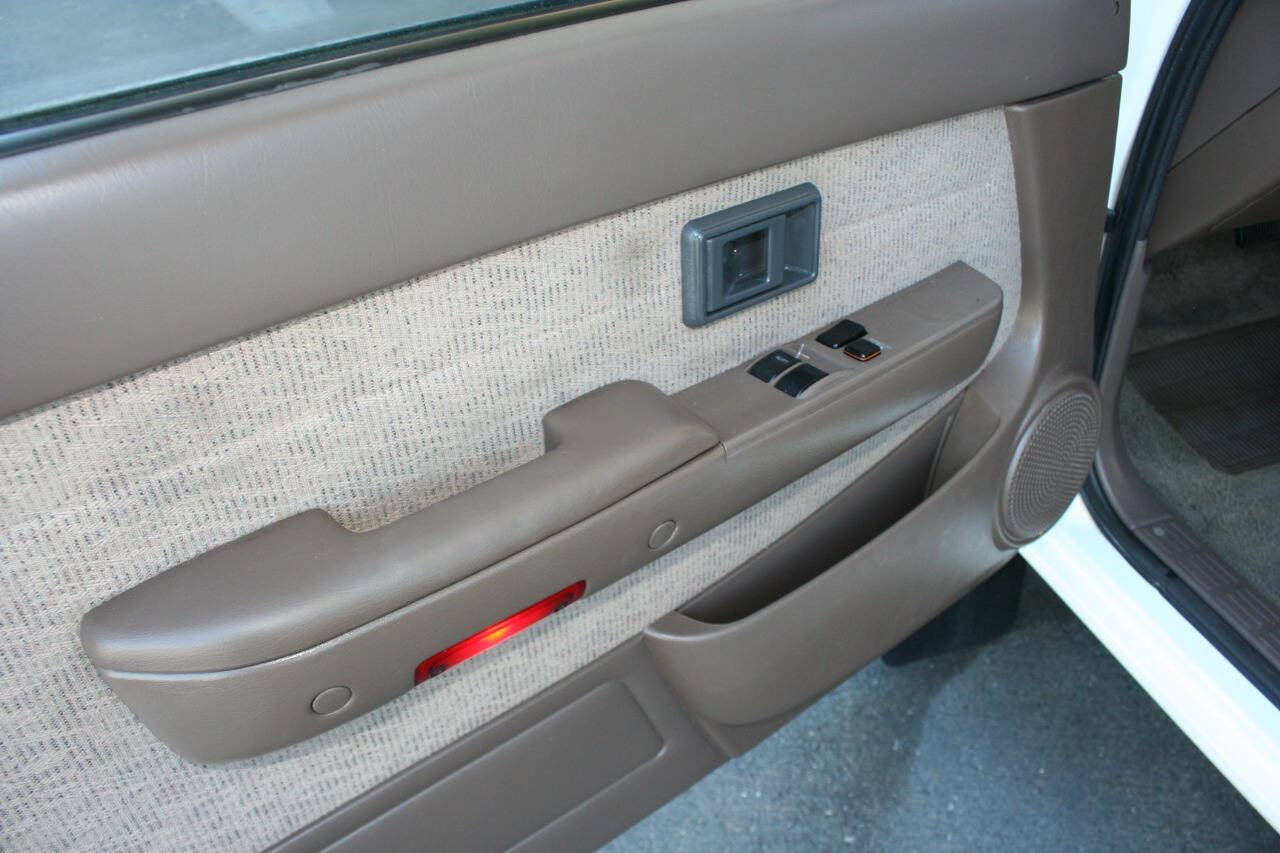 Used 1998 Toyota Tacoma 4x4 Xtracab image 15