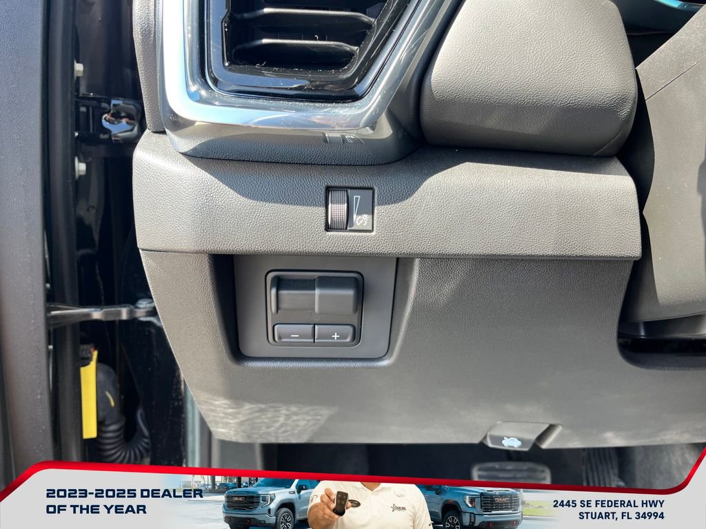 Used 2025 GMC Canyon Elevation w/ Convenience Package image 24