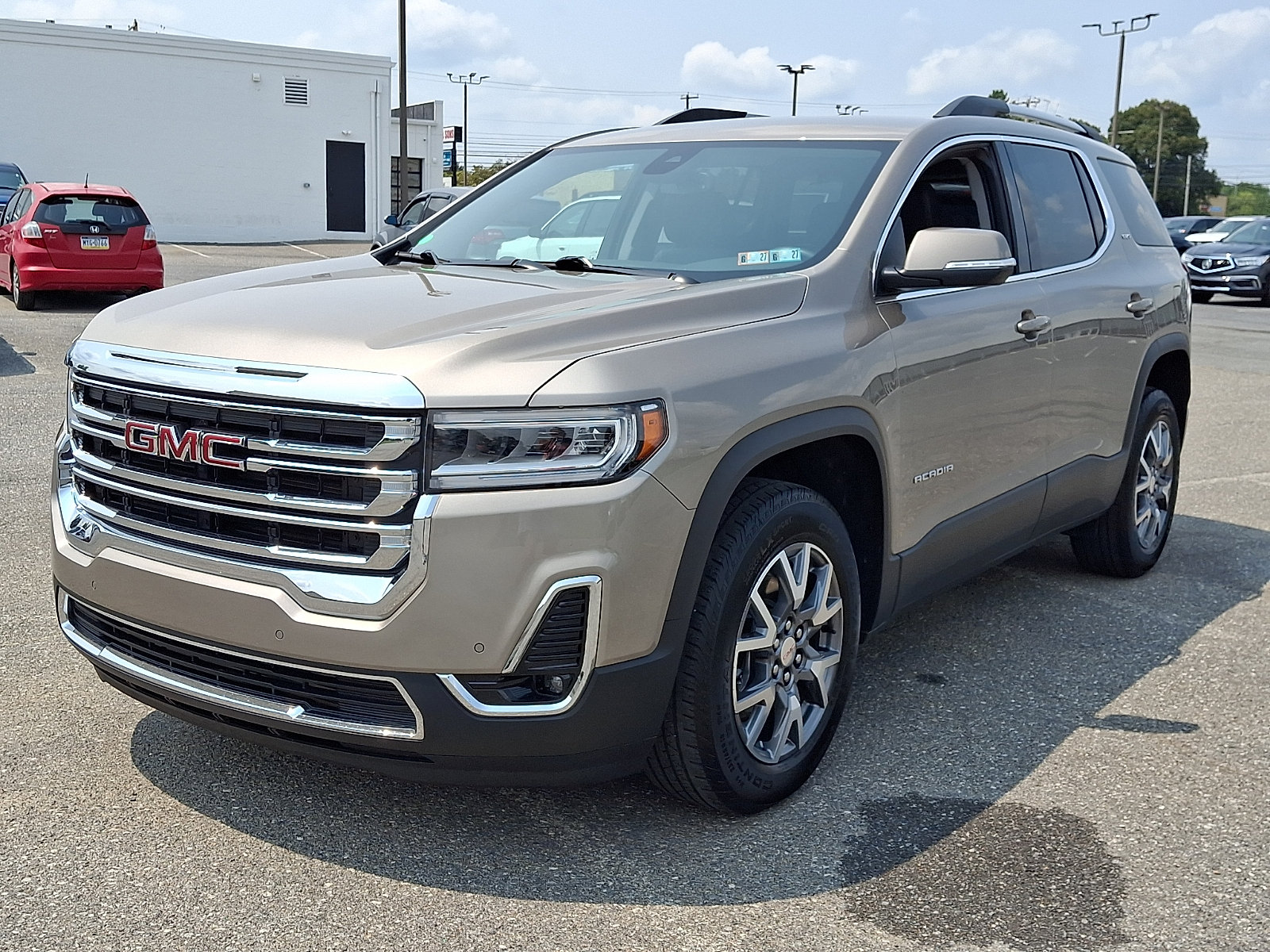 Used 2022 GMC Acadia SLT w/ Preferred Package AWD/4WD image 3